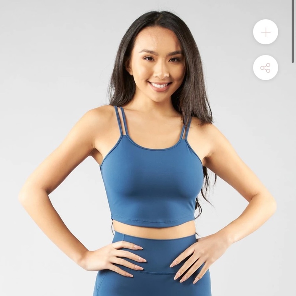 Buffbunny Spin Crop